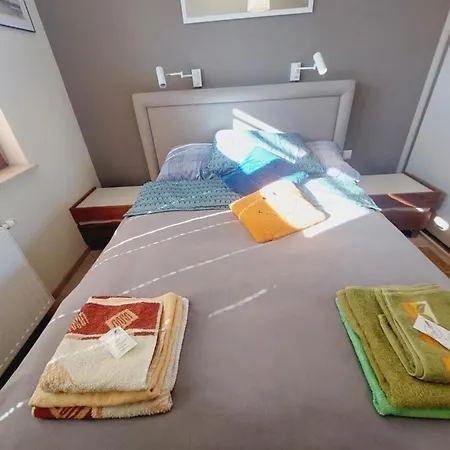 アパート Garnizon 928 & Parking *