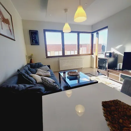 Garnizon 928 & Parking *