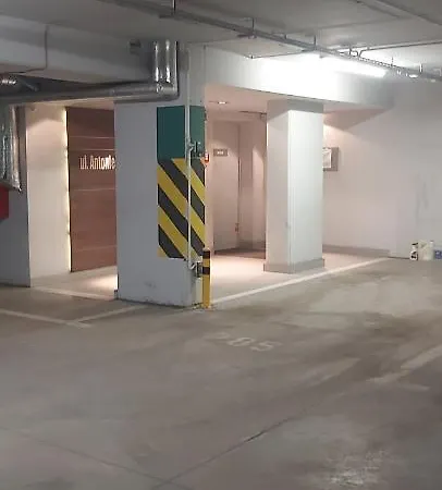 Garnizon 928 & Parking Gdansk
